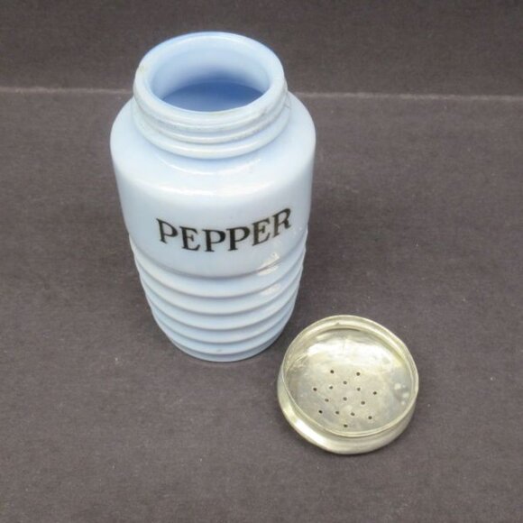 Jeannette Delphite Blue RIBBED 4 3/4 Inch High Pepper Shaker, Original Metal Lid - Picture 4 of 4
